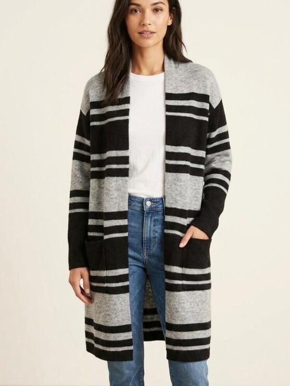 Banana Republic Women's Grey and Black Cardigan